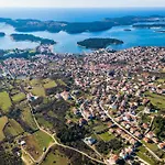 Villa Wonderful Antonici With Private Pool Near Pula - Wiibuk *