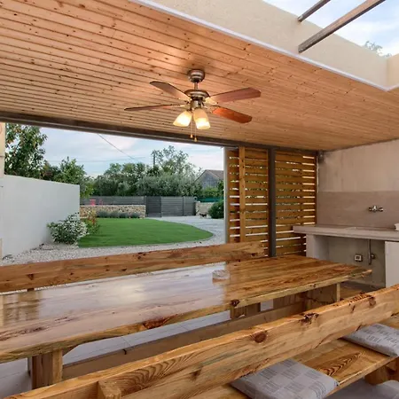 Wonderful Antonici With Private Pool Near Pula - Wiibuk فيلة Ližnjan