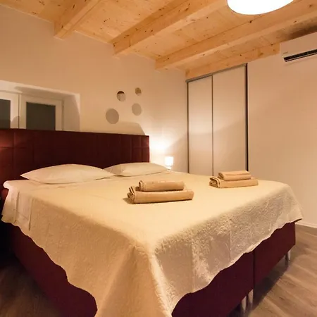 فيلة Wonderful Antonici With Private Pool Near Pula - Wiibuk