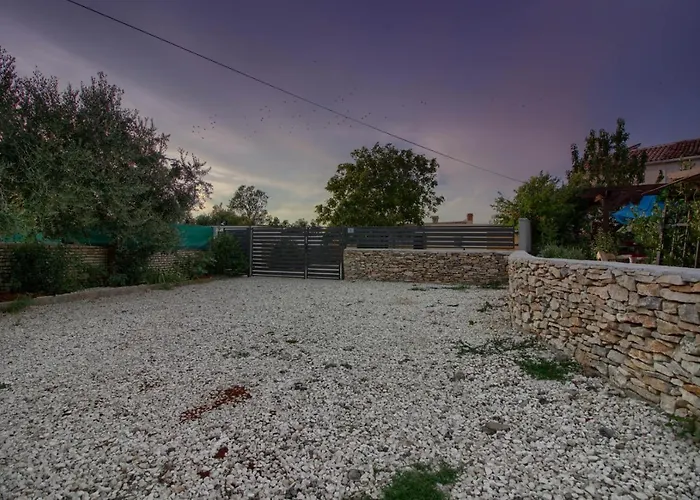 Wonderful Antonici With Private Pool Near Pula - Wiibuk Villa Ližnjan