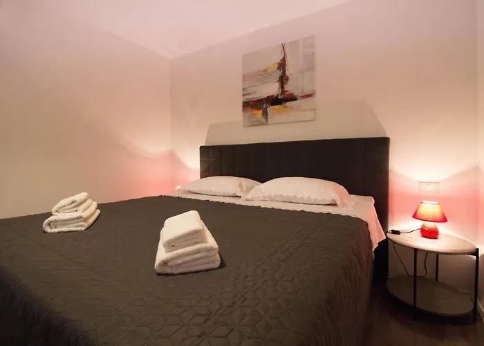 Villa Wonderful Antonici With Private Pool Near Pula - Wiibuk