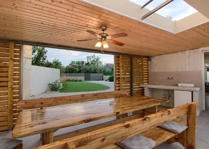 Wonderful Antonici With Private Pool Near Pula - Wiibuk Villa Ližnjan