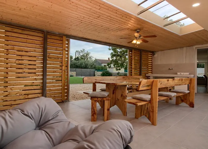 Wonderful Antonici With Private Pool Near Pula - Wiibuk *